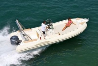  Boat rental in 83 